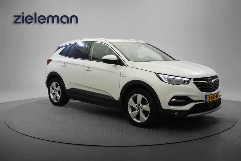 Opel Grandland X (2021) — foto 1