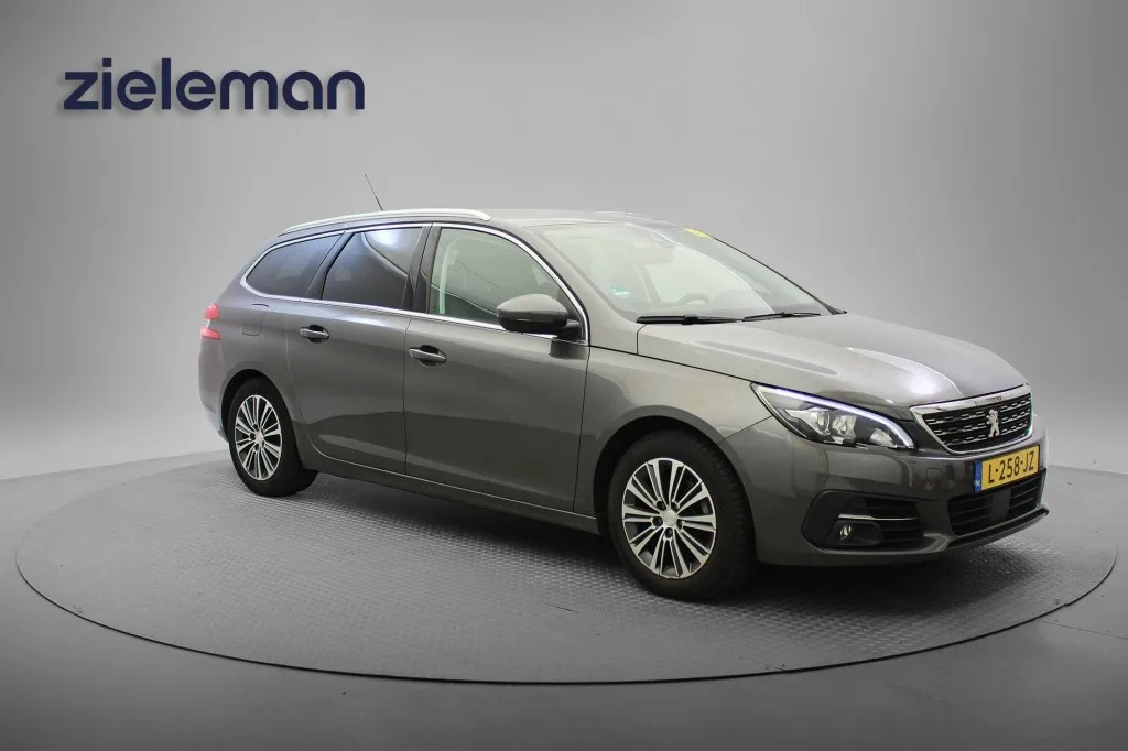 Peugeot 308 (2021) — foto 1