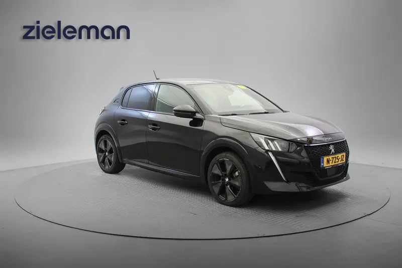 Peugeot e-208 (2021)