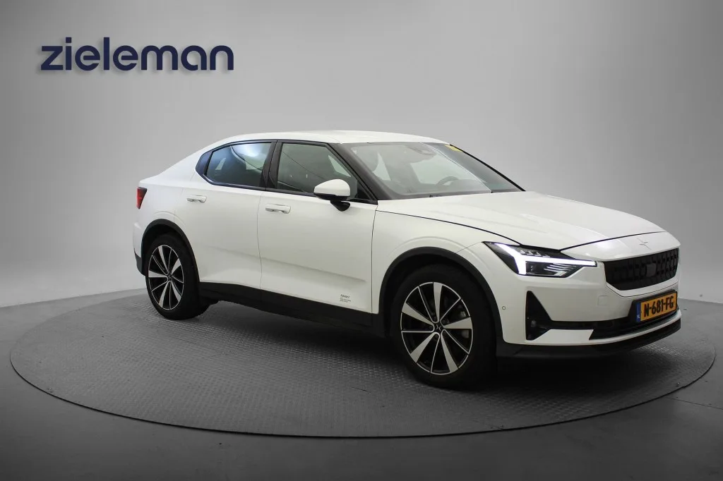 Polestar 2 (2021) — foto 1