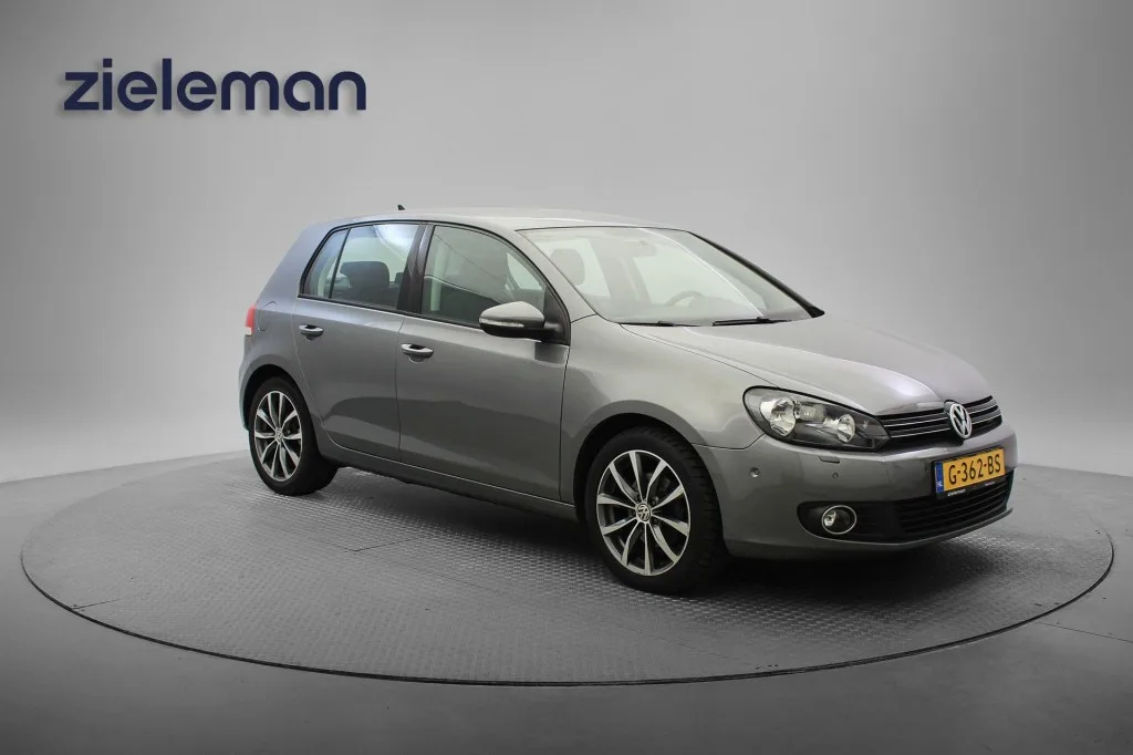 Volkswagen Golf (2010) — foto 1