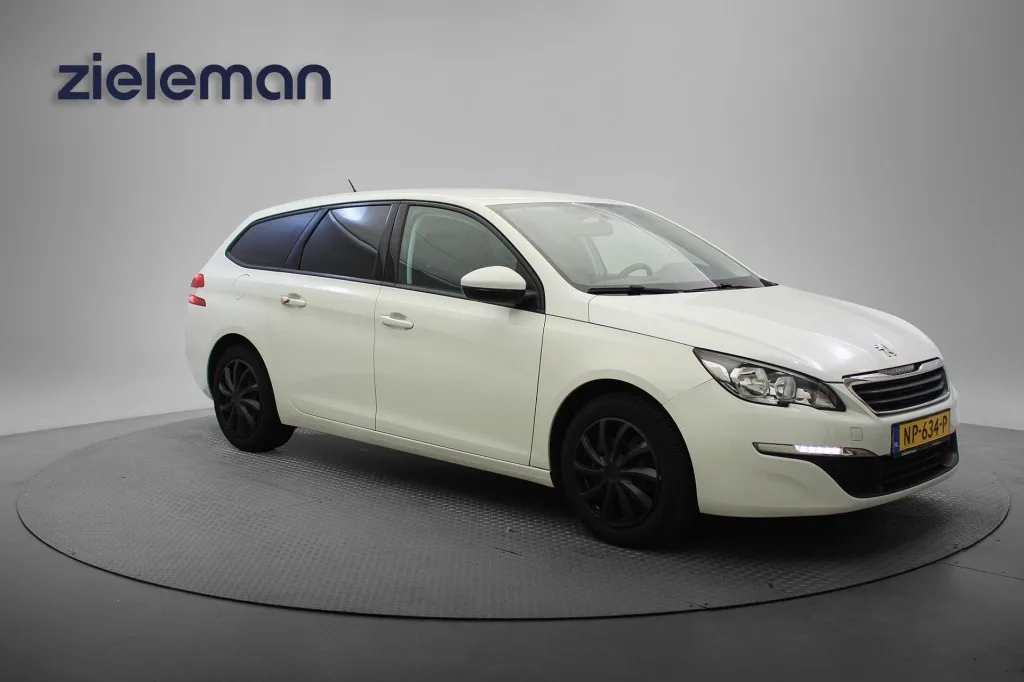 Peugeot 308 (2017) — foto 1