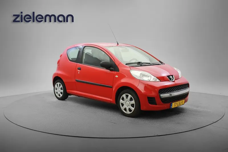 Peugeot 107 (2010)