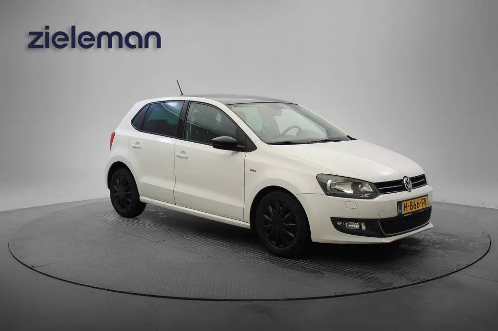 Volkswagen Polo (2012) — foto 1