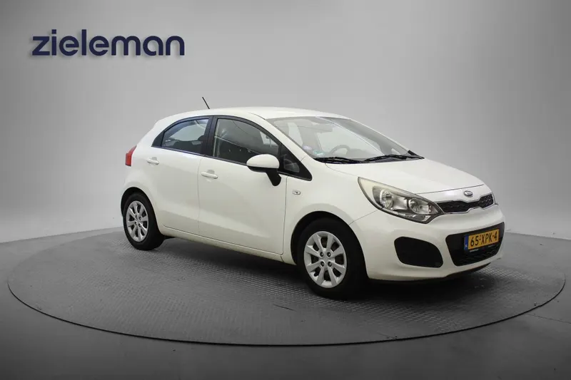 Kia Rio (2012)