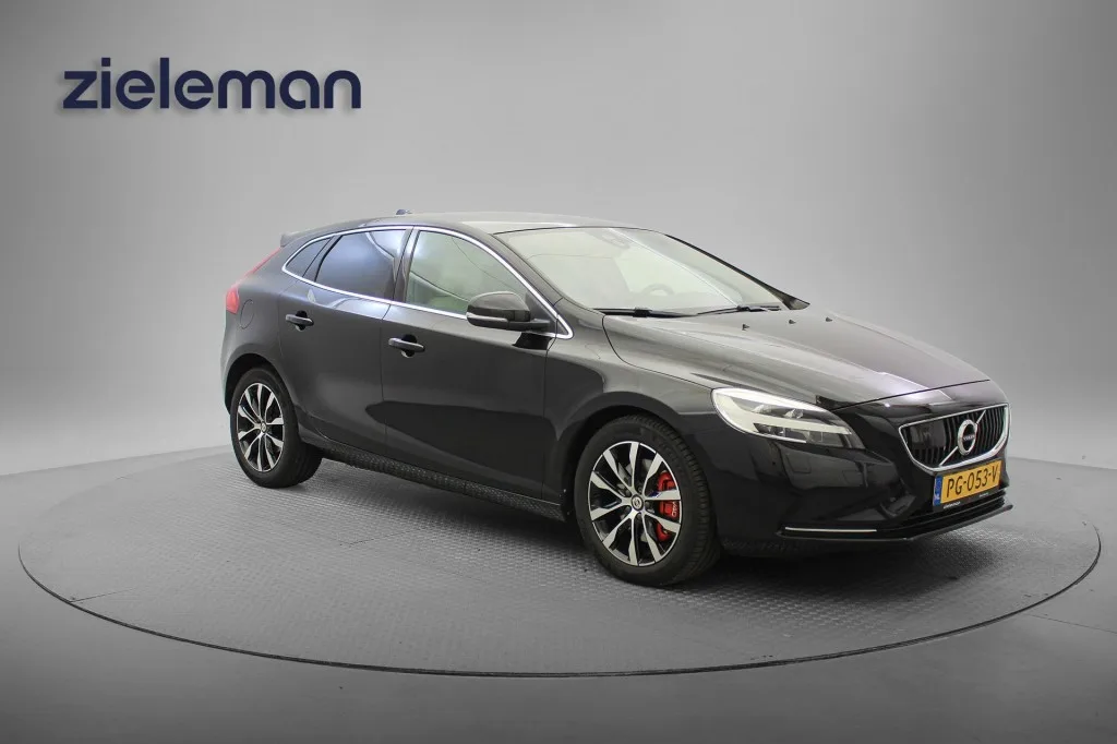 Volvo V40 (2017) — foto 1