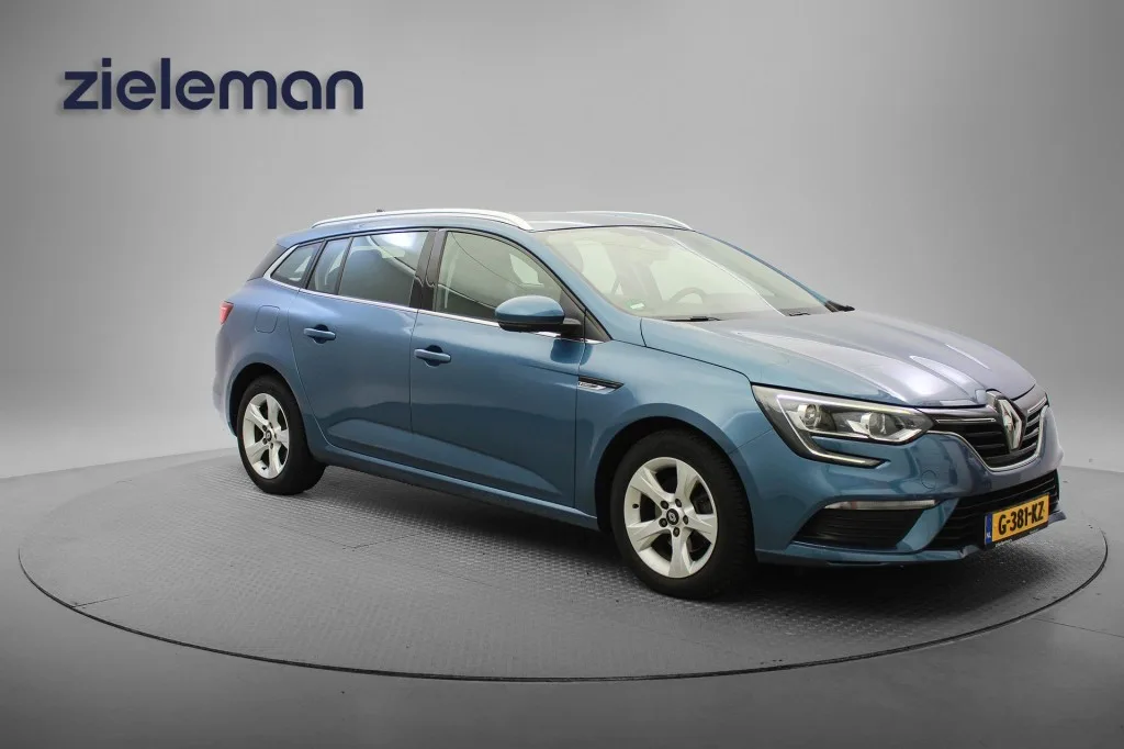 Renault Mégane (2019) — foto 1
