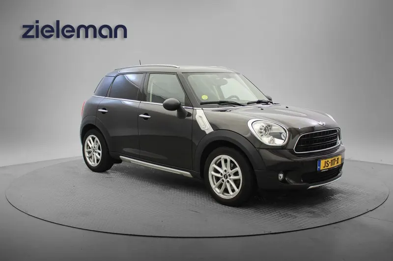 MINI Countryman (2016)
