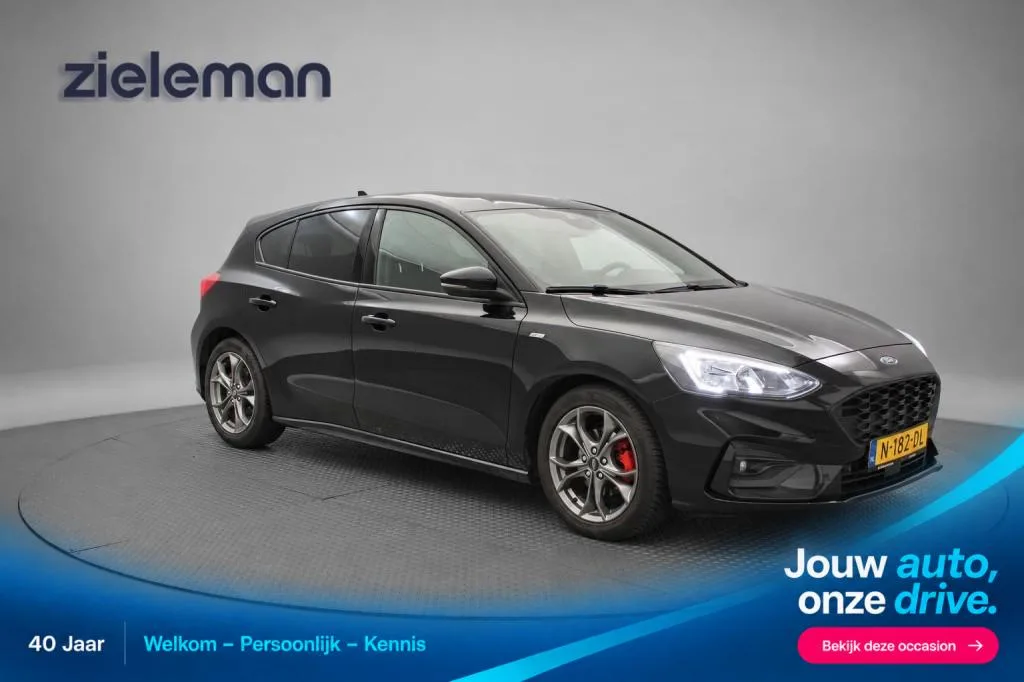 Ford Focus (2021) — foto 1