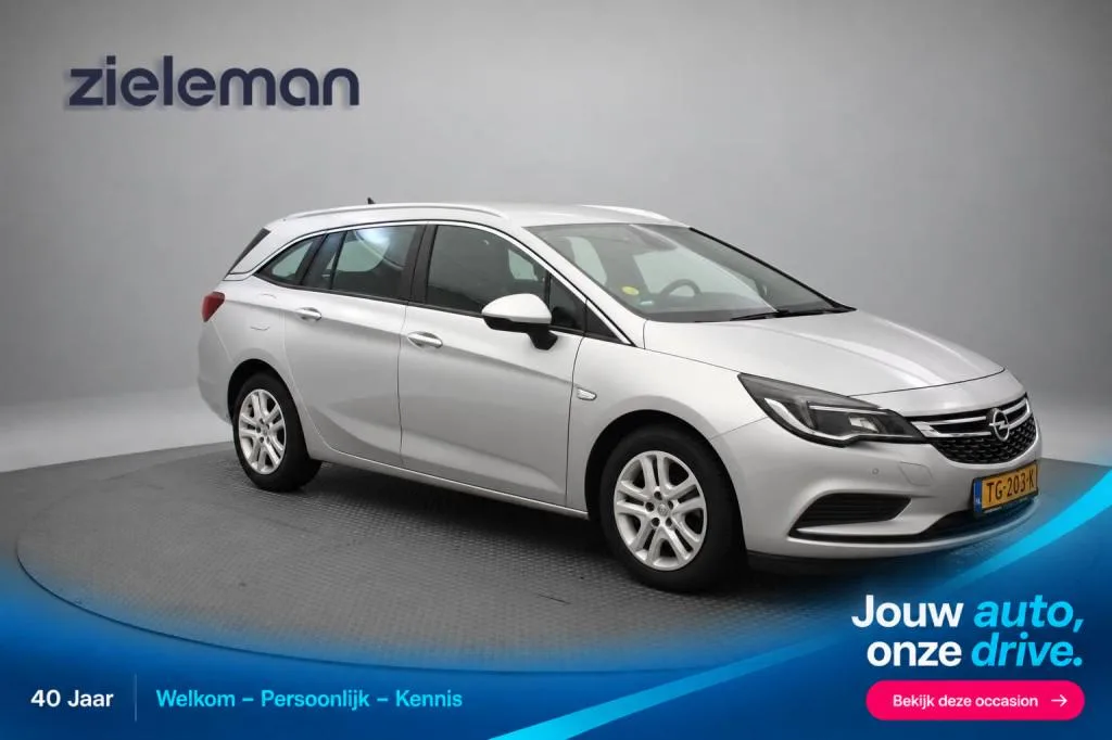 Opel Astra (2018) — foto 1