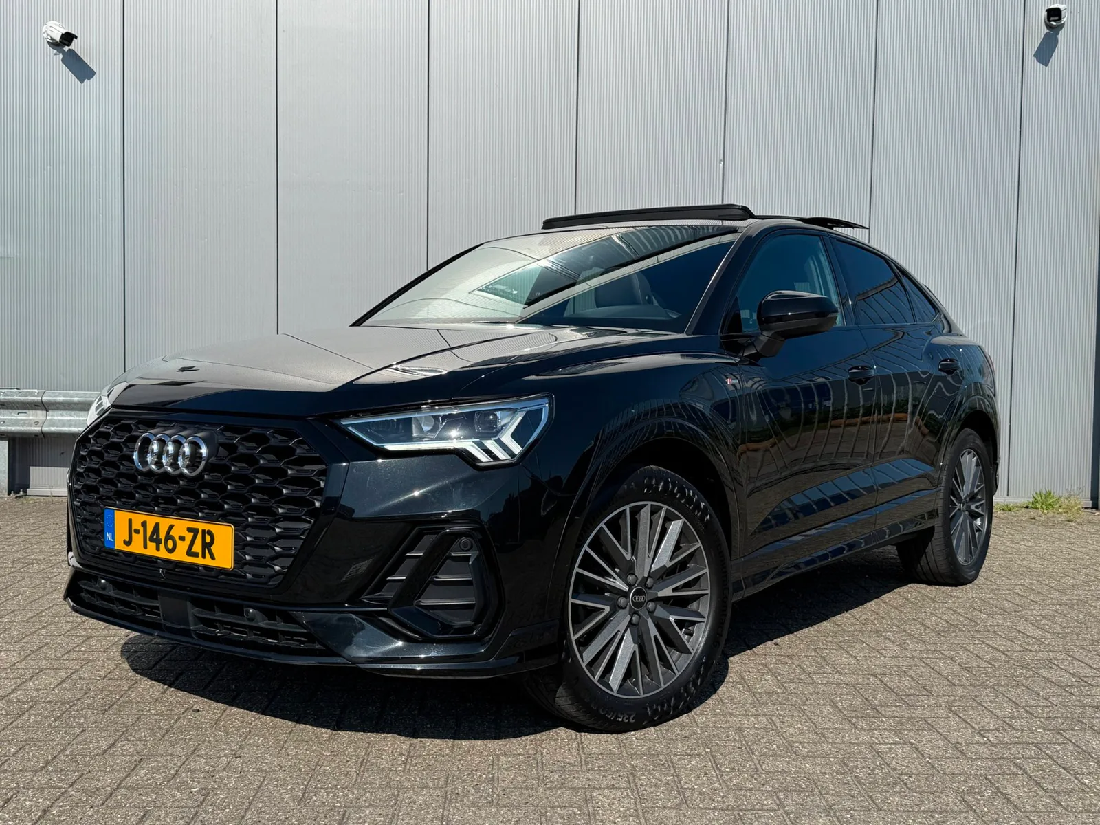 Audi Q3 (2020) — foto 1