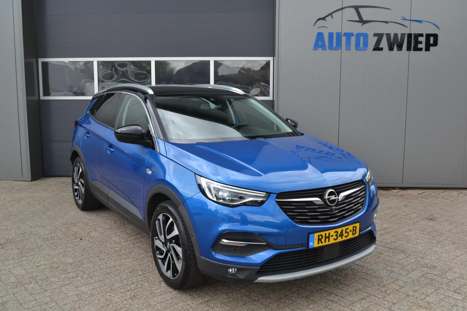 Opel Grandland (2017) — foto 1