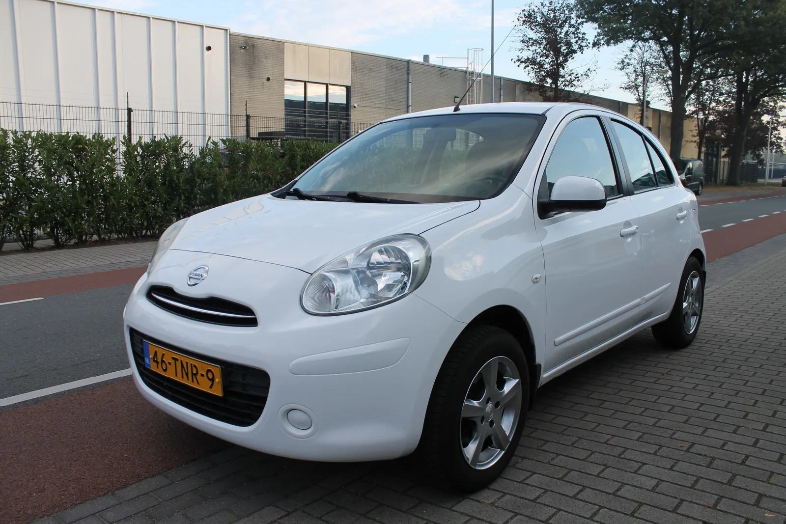 Nissan Micra (2012) — foto 1