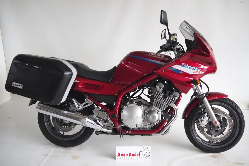Yamaha XJ (1997)