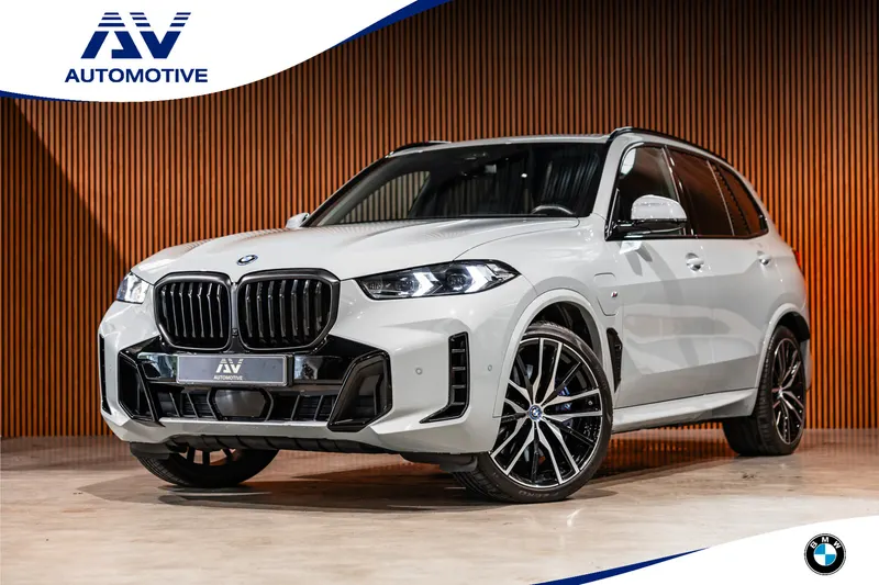 BMW X5 (2023)