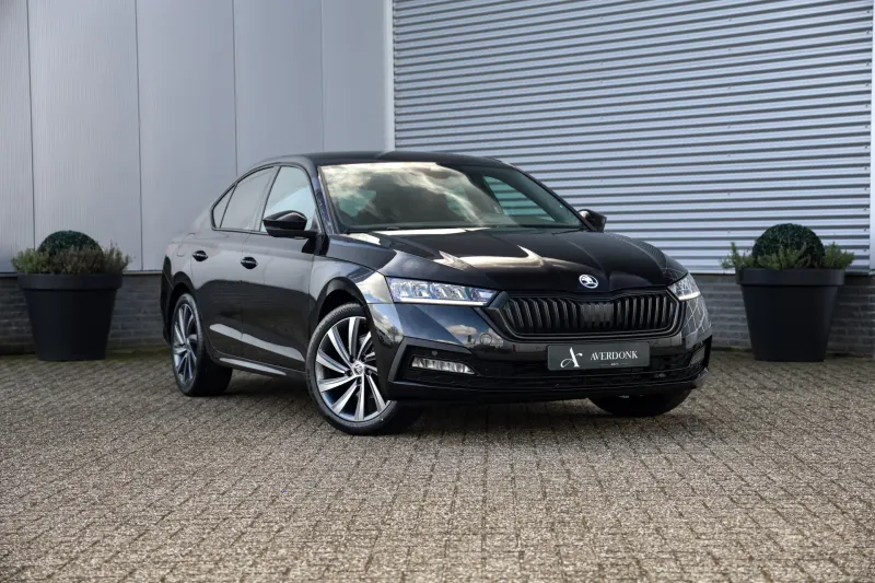 Škoda Skoda Octavia 1 0 (2022)