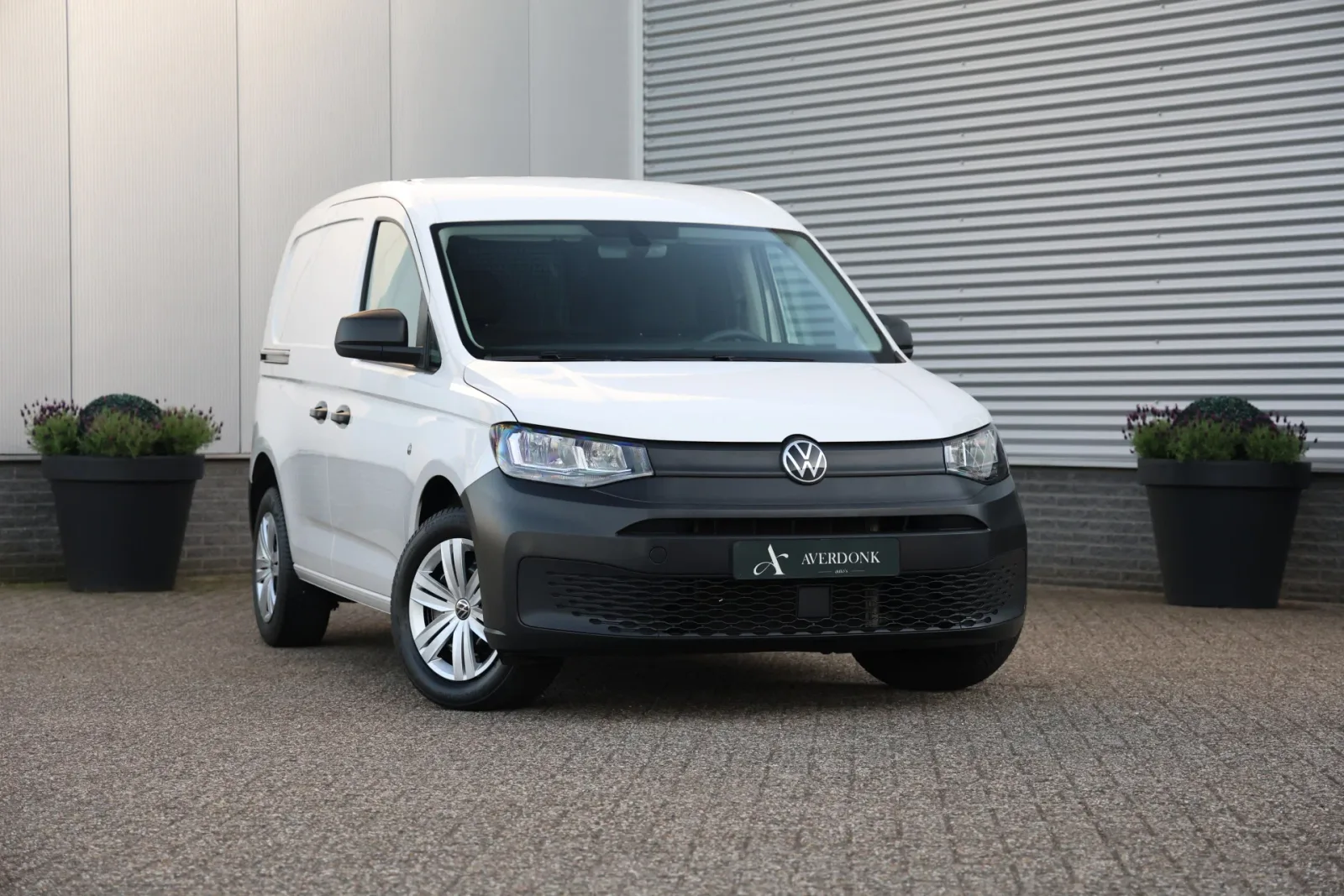 Volkswagen Caddy (2023) — foto 1