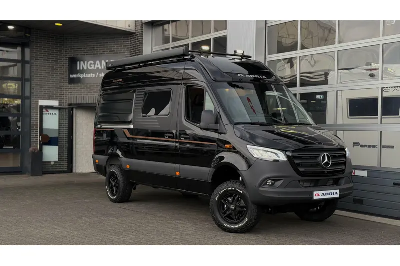 Adria Super-Twin (2025)
