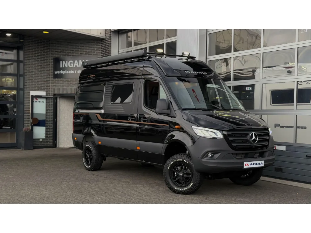 Adria Super-Twin (2025) — foto 1