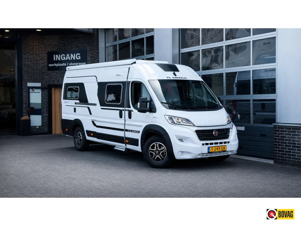 Adria Twin (2021) — foto 1