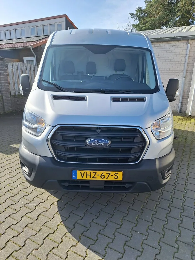 Ford Transit (2021) — foto 1