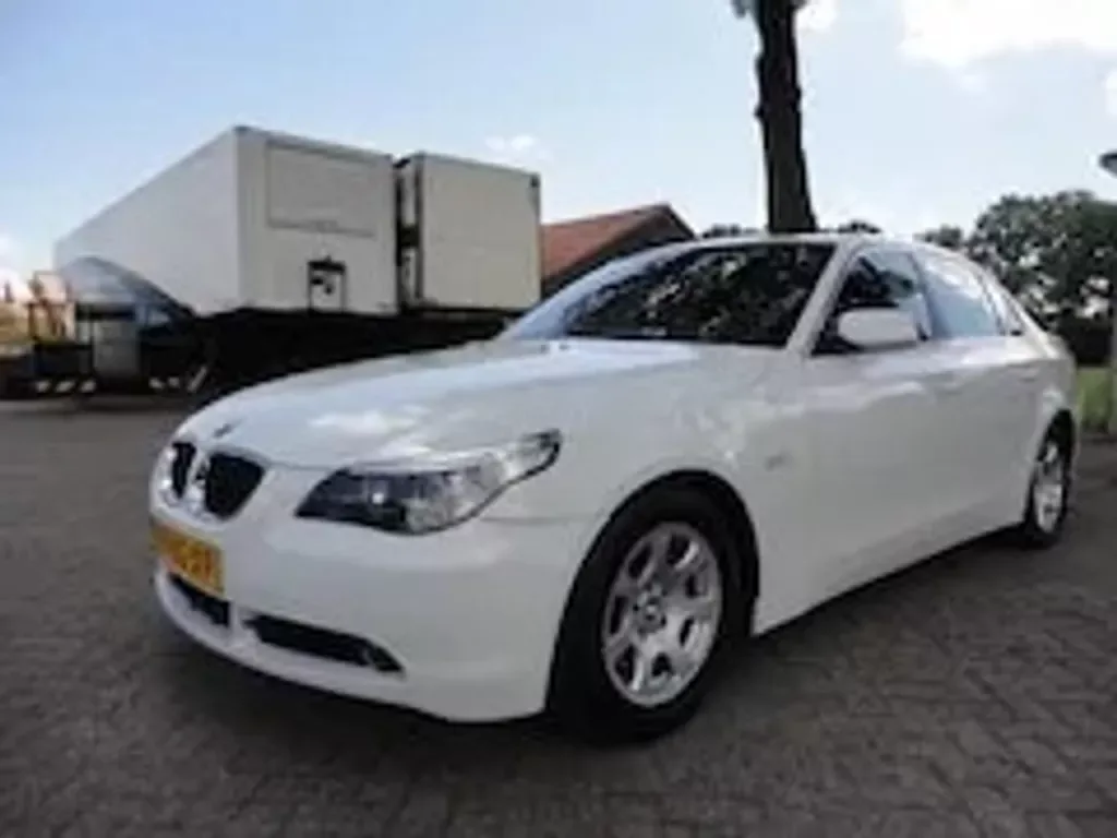 BMW 5-Serie (2005) — foto 1