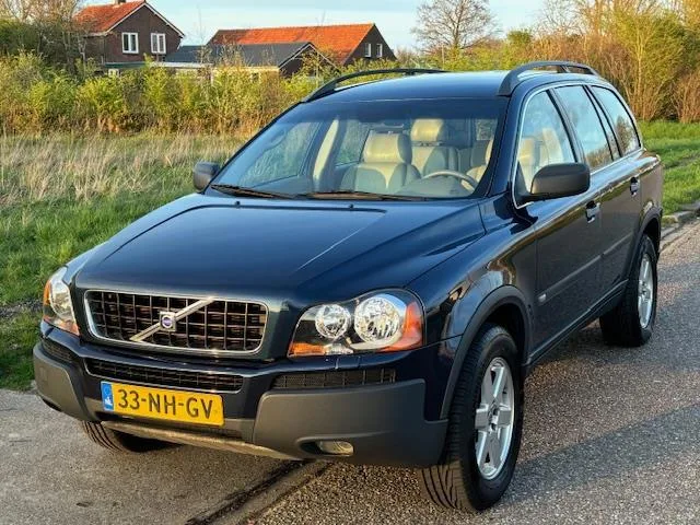 Volvo XC90 (2003) — foto 1