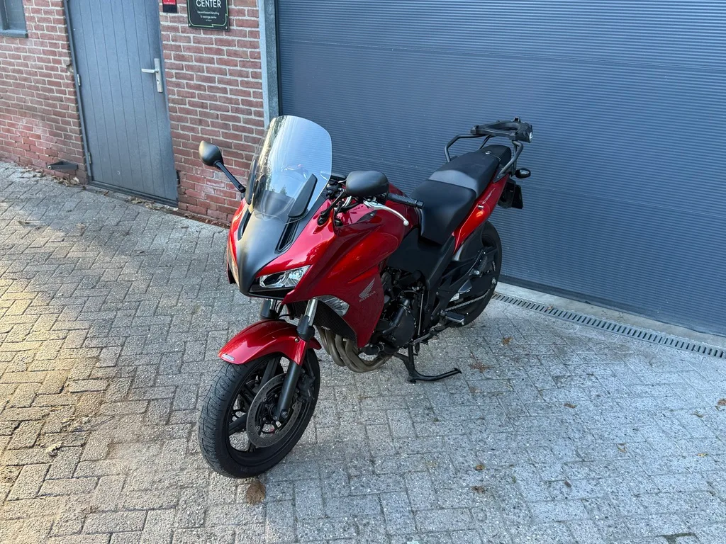Honda CBF 1000 (2013) — foto 1