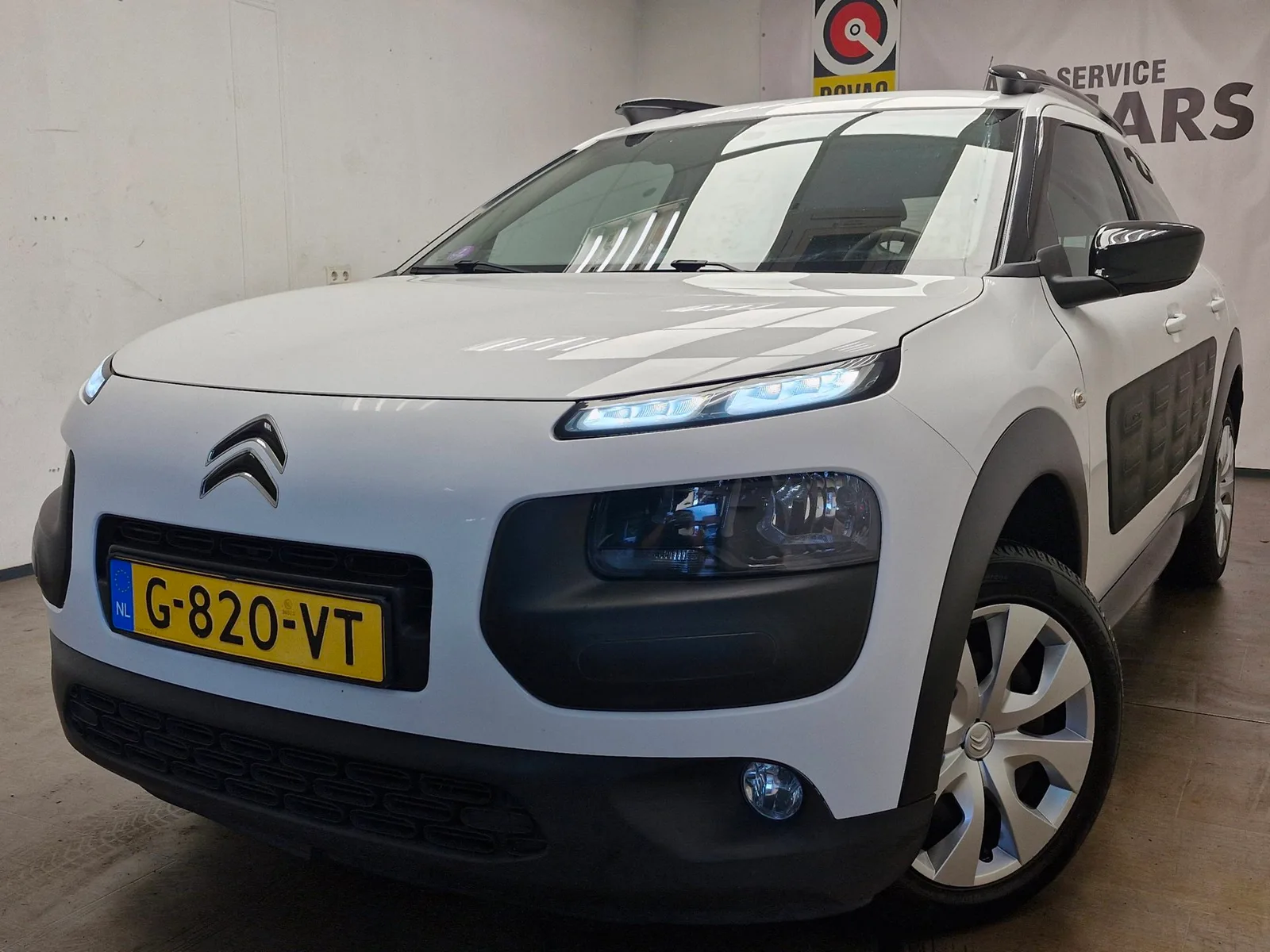 Citroën C4 Cactus (2016) — foto 1
