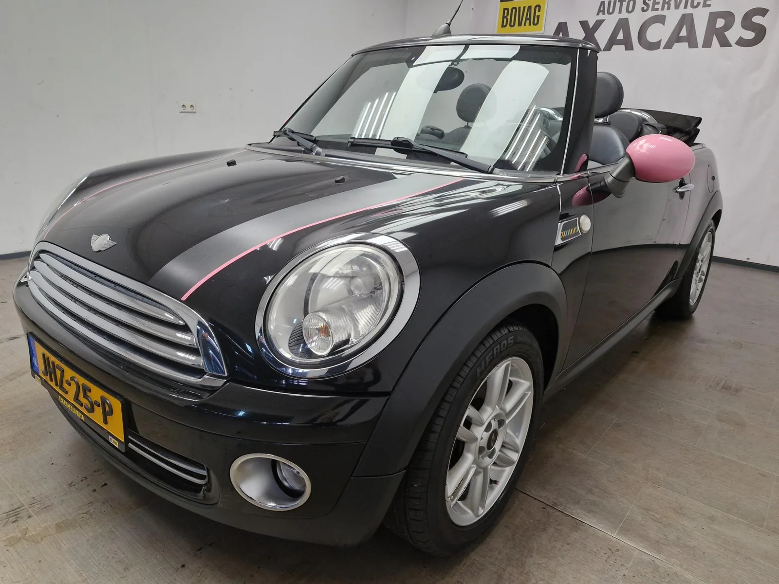 MINI Cabrio (2010) — foto 1