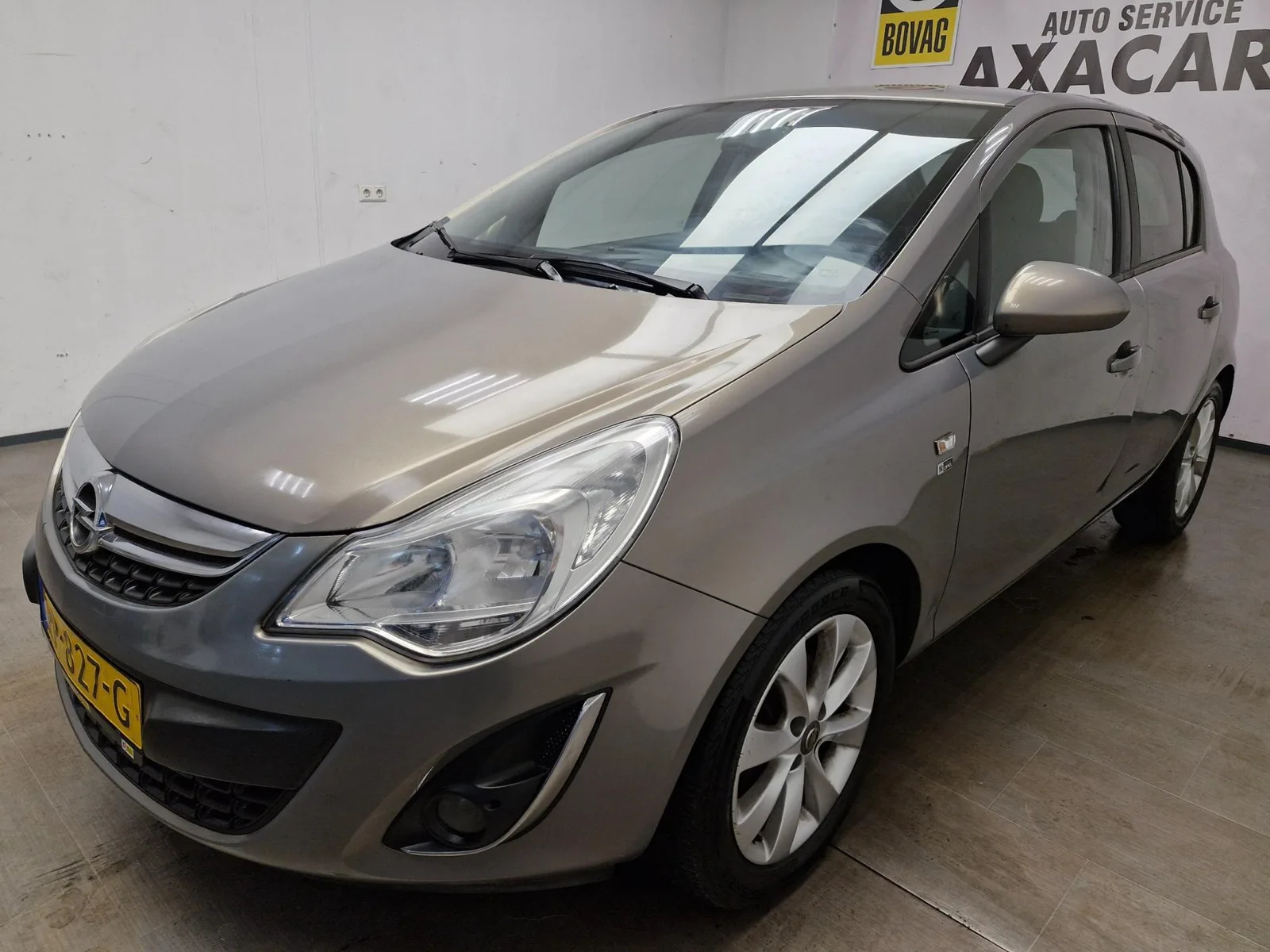 Opel Corsa (2012) — foto 1