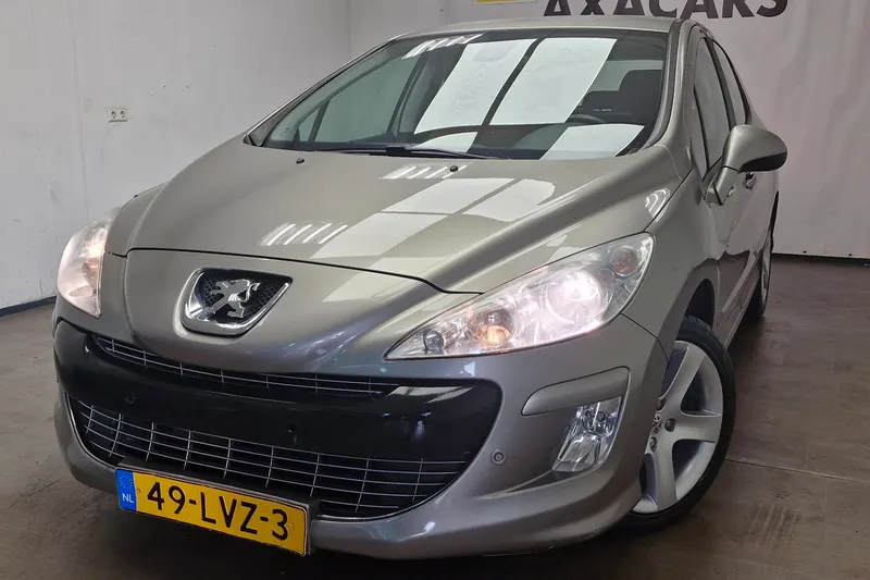 Peugeot 308 (2010)