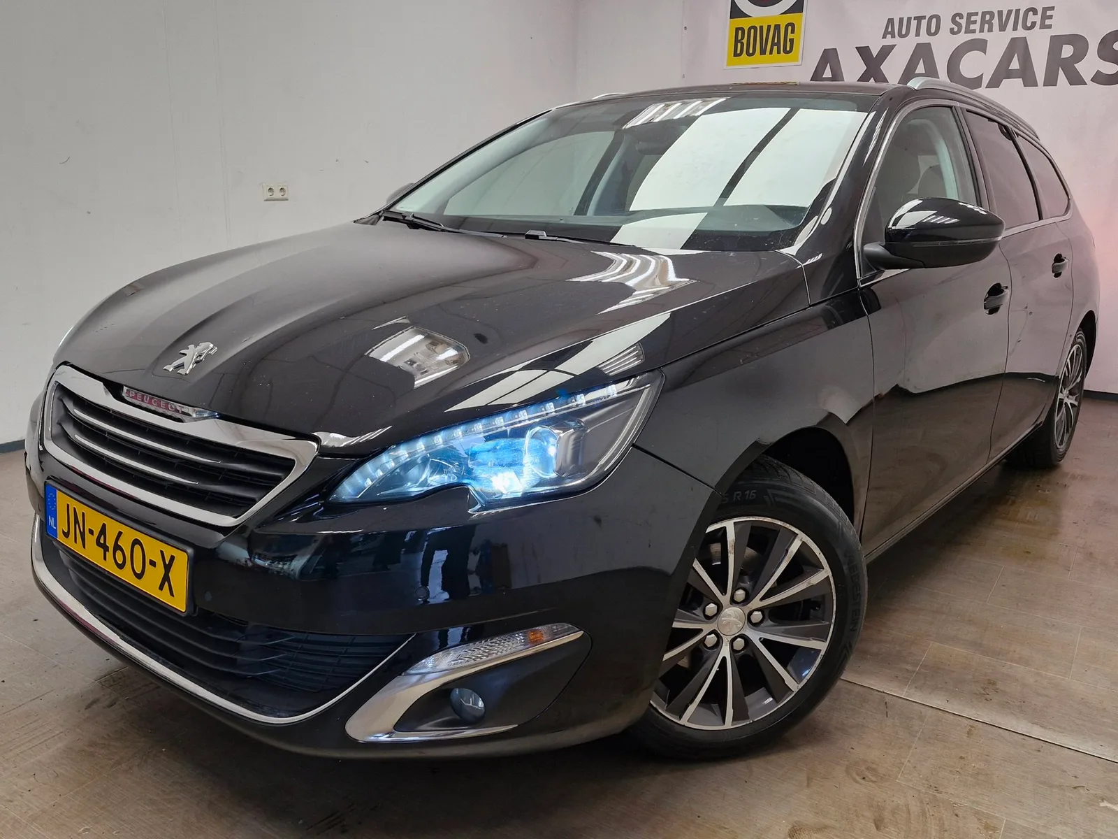 Peugeot 308 (2016) — foto 1