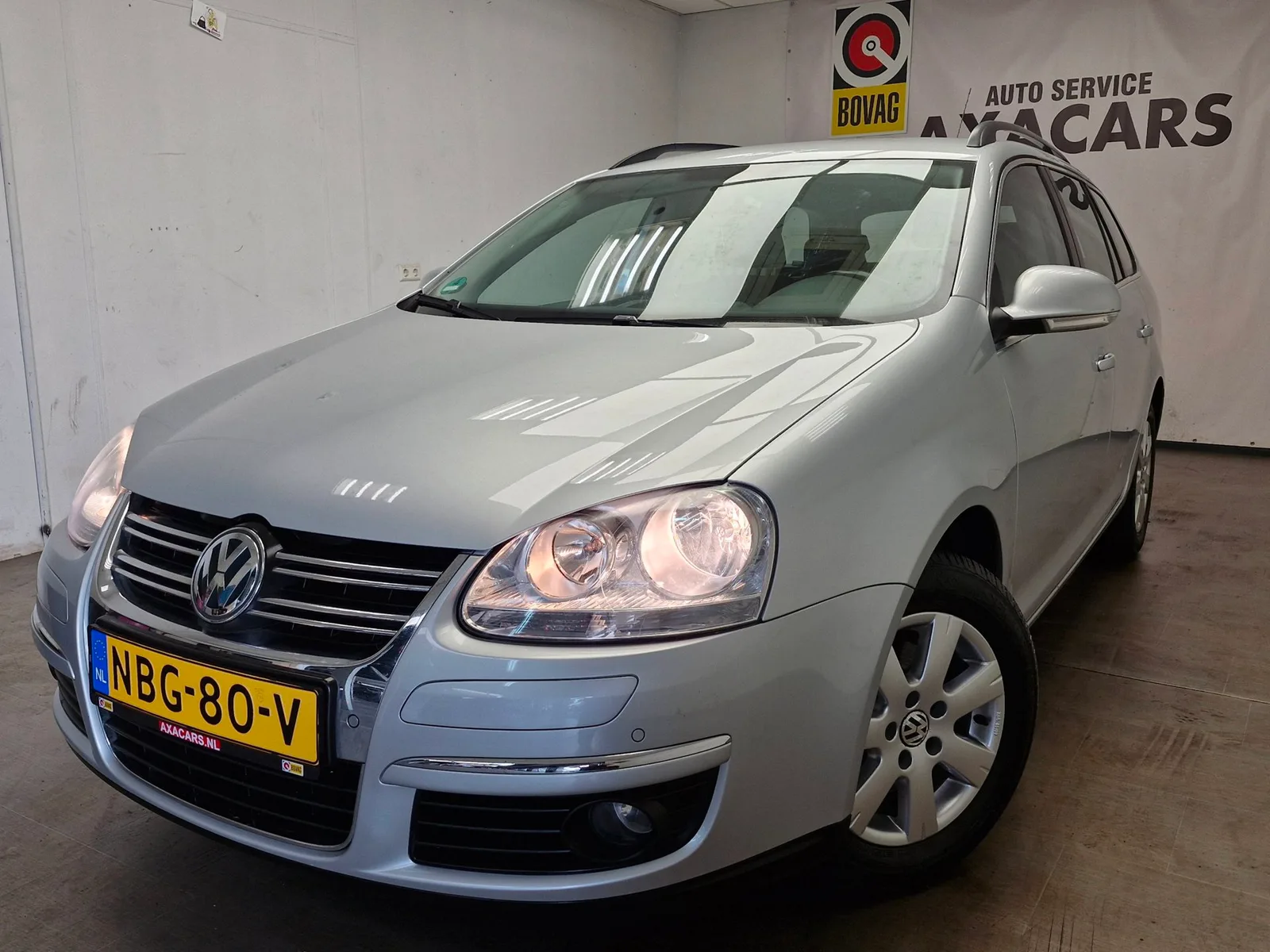 Volkswagen Golf (2009) — foto 1