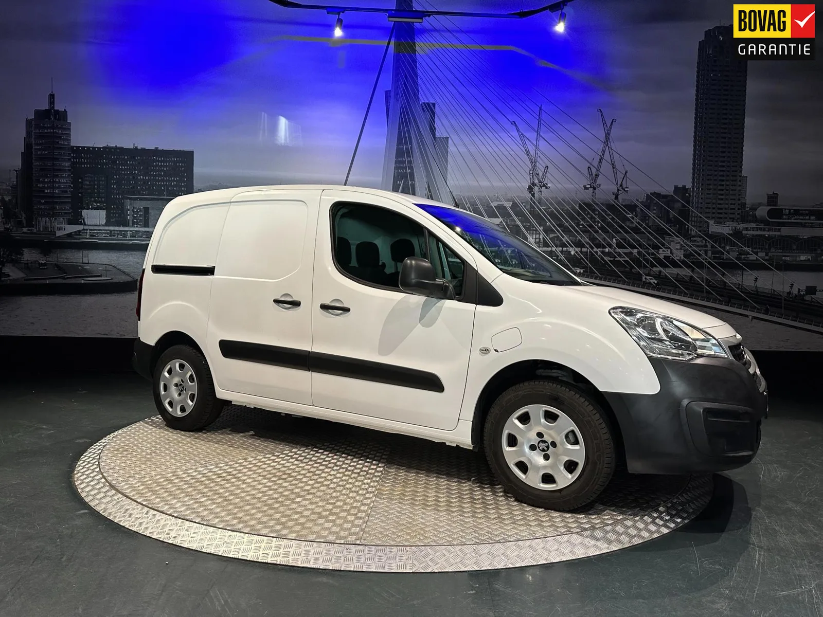 Peugeot Partner (2019) — foto 1