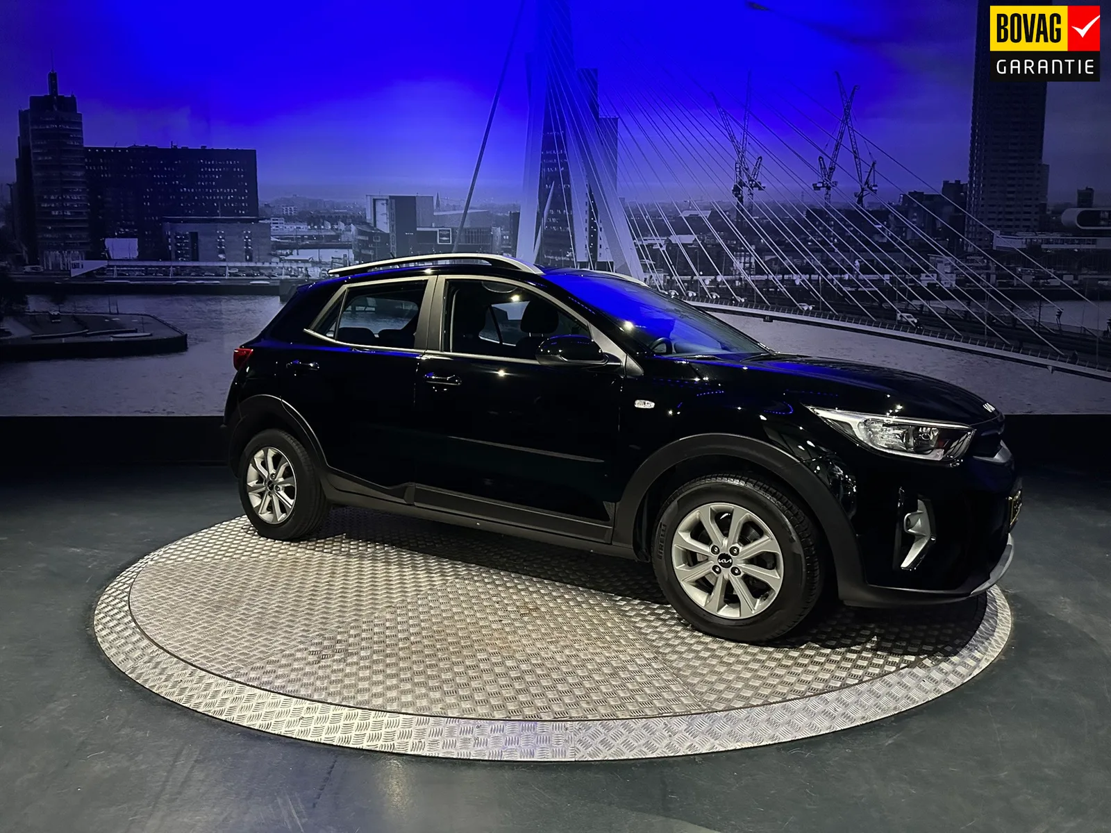Kia Stonic (2022) — foto 1