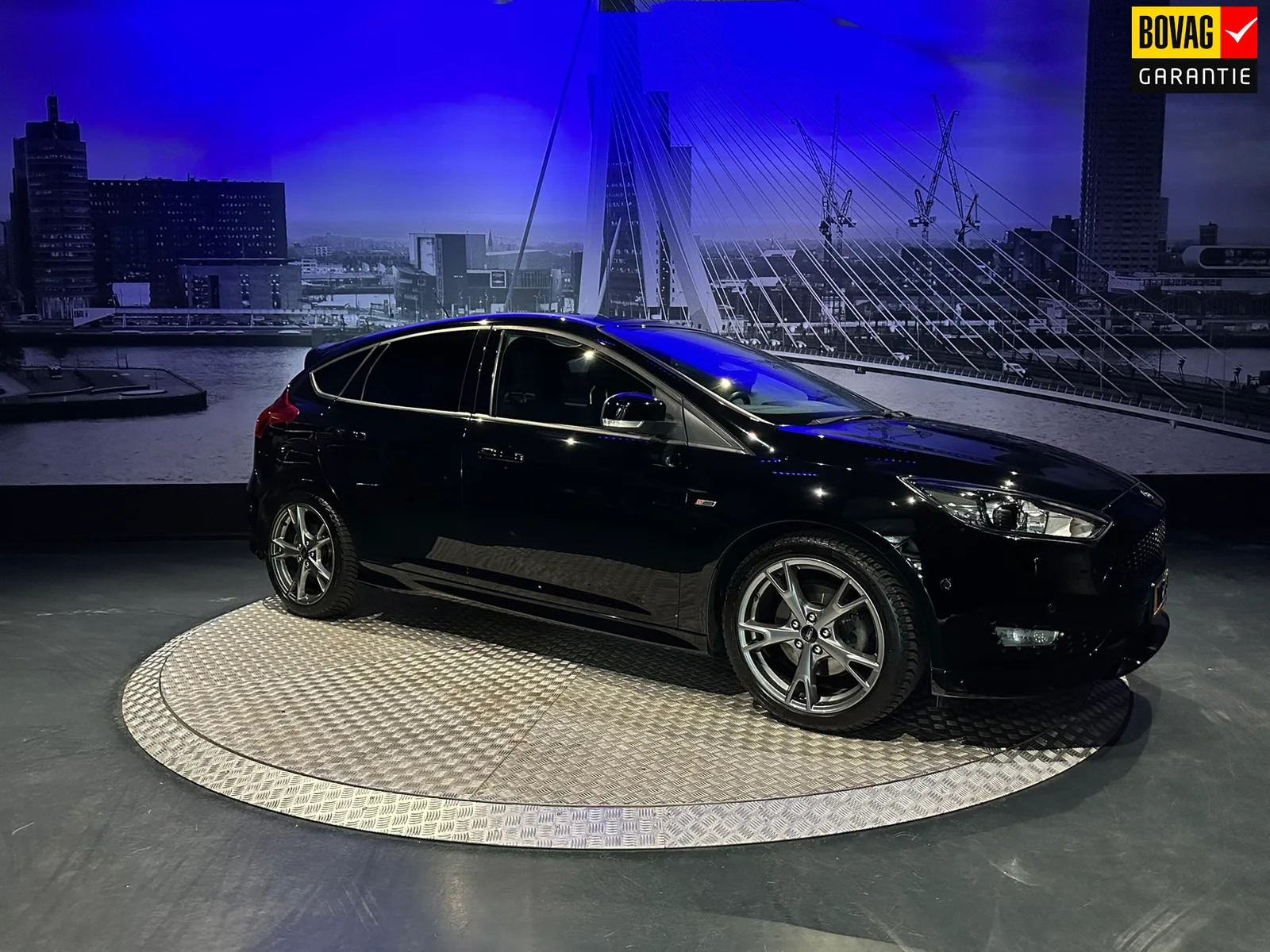 Ford Focus (2018) — foto 1