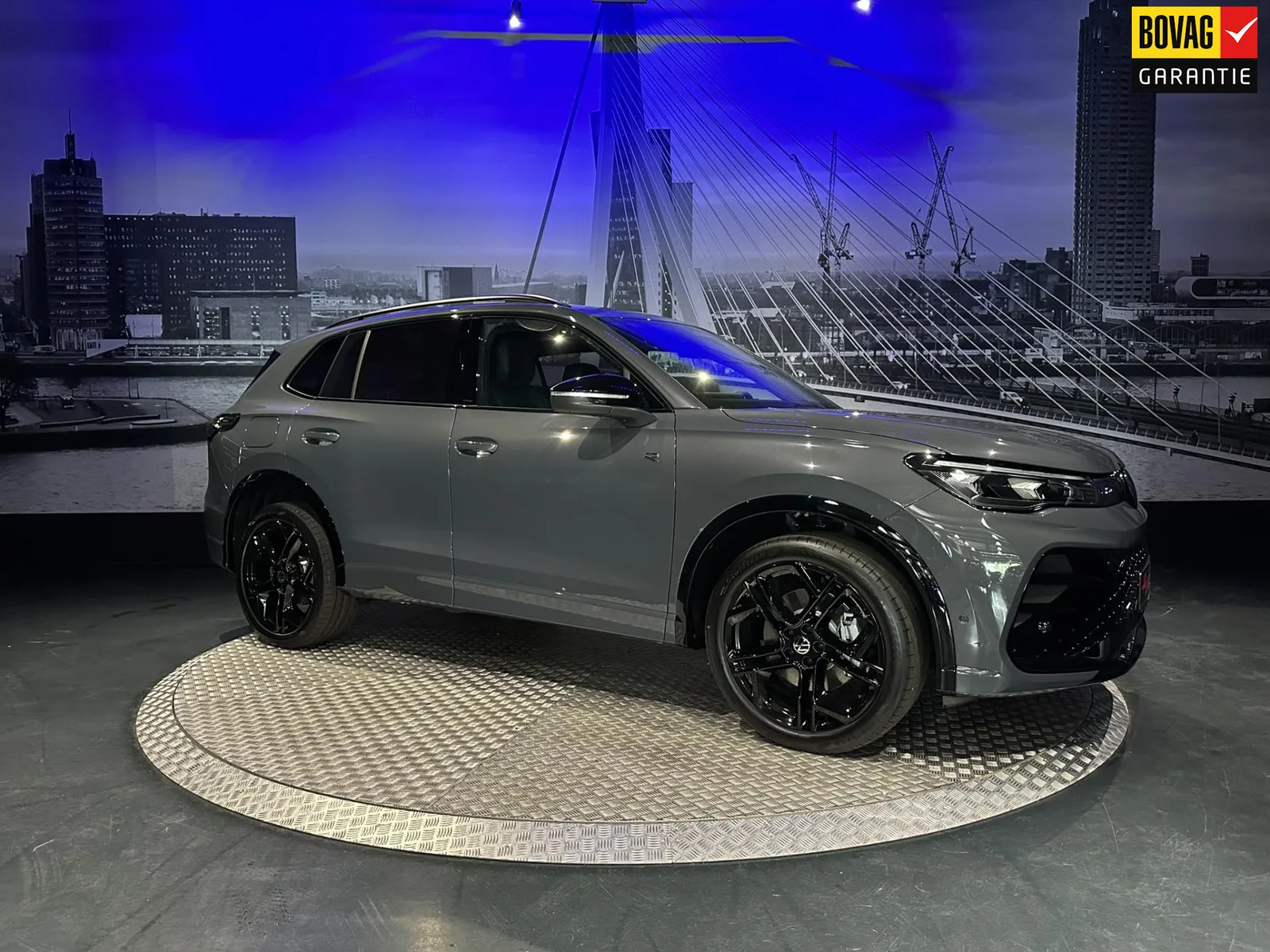 Volkswagen Tiguan (2026) — foto 1