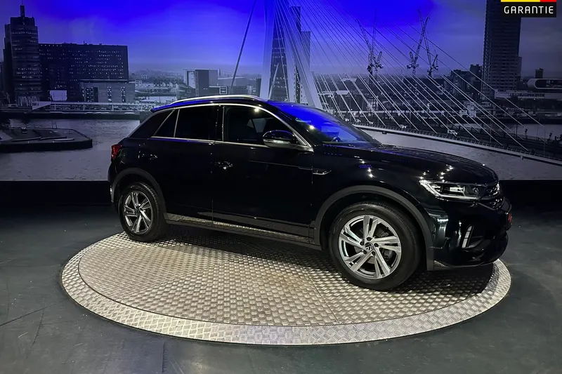 Volkswagen T-Roc (2023)