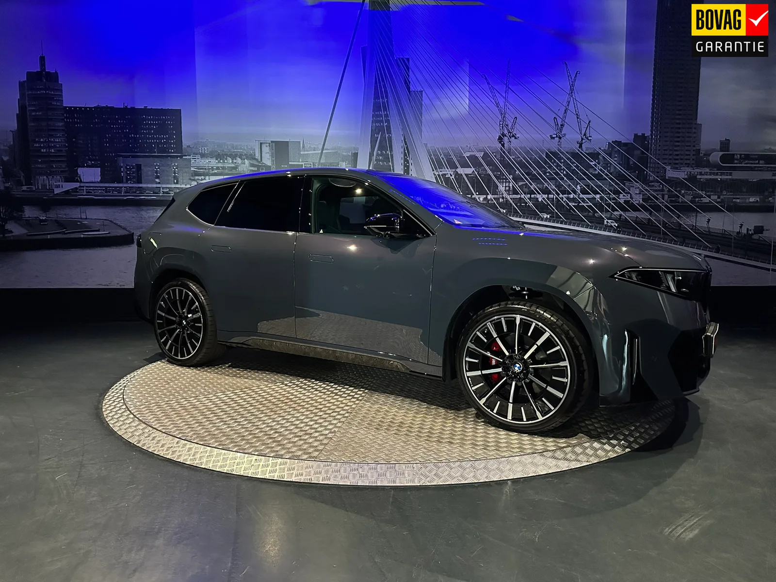 BMW iX3 (2026) — foto 1