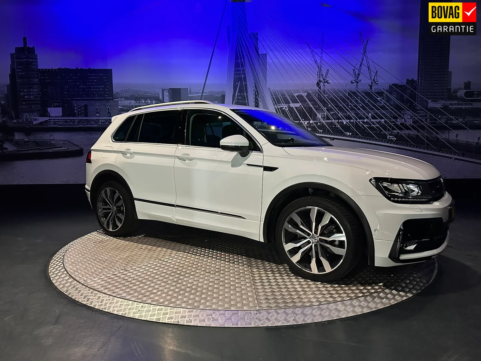 Volkswagen Tiguan (2019) — foto 1