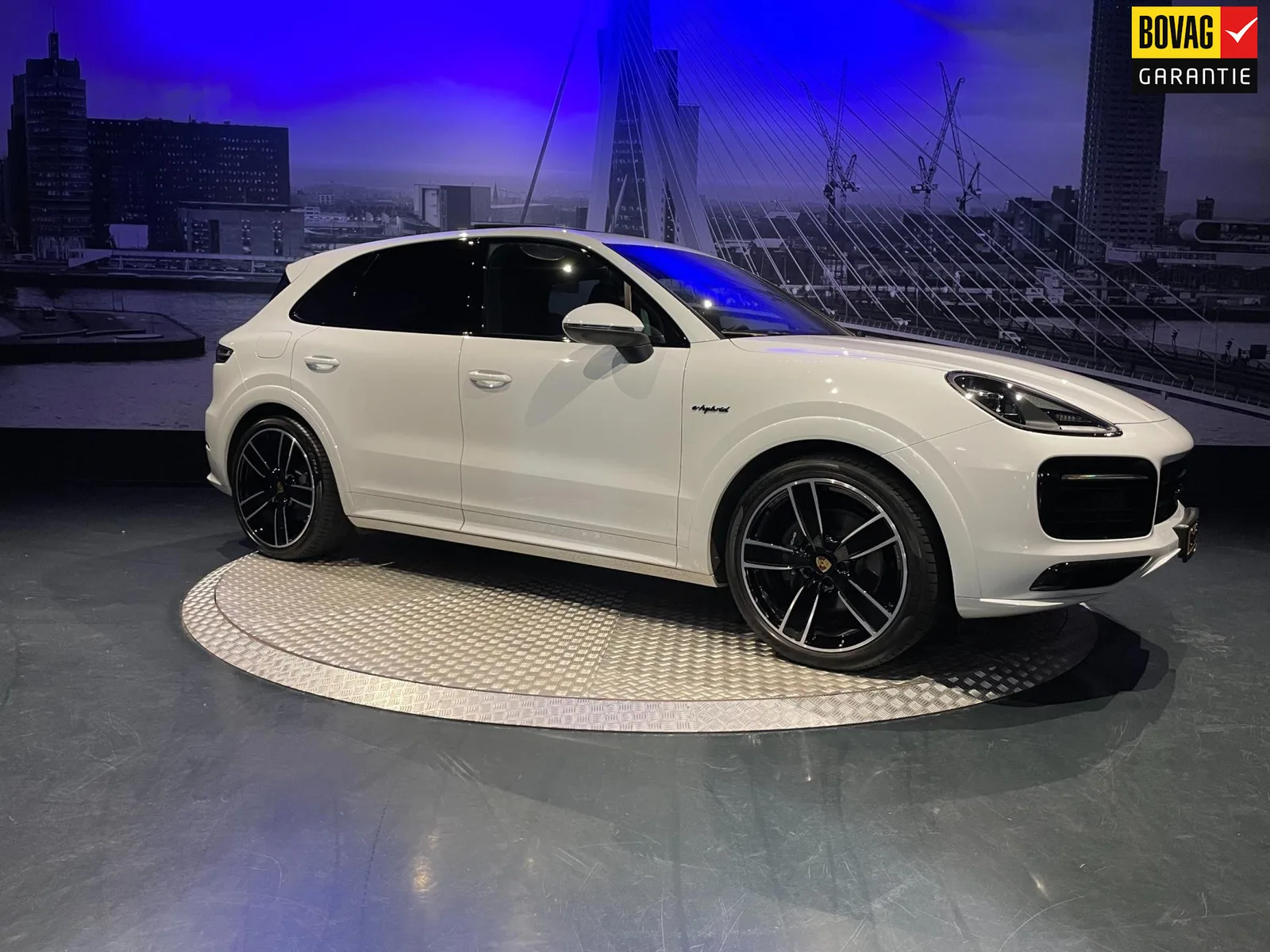 Porsche Cayenne (2022) — foto 1