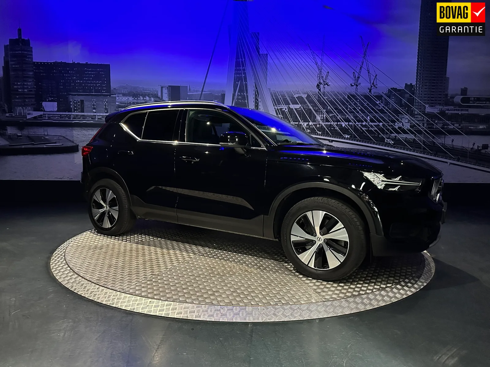 Volvo XC40 (2022) — foto 1