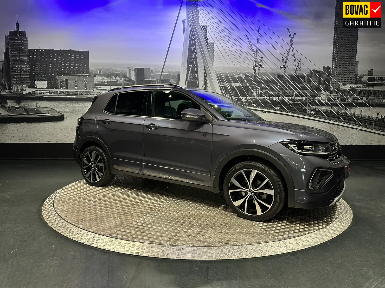 Volkswagen T-Cross (2025) — foto 1