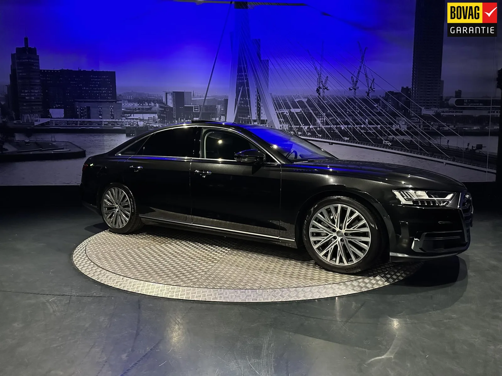 Audi A8 (2019) — foto 1