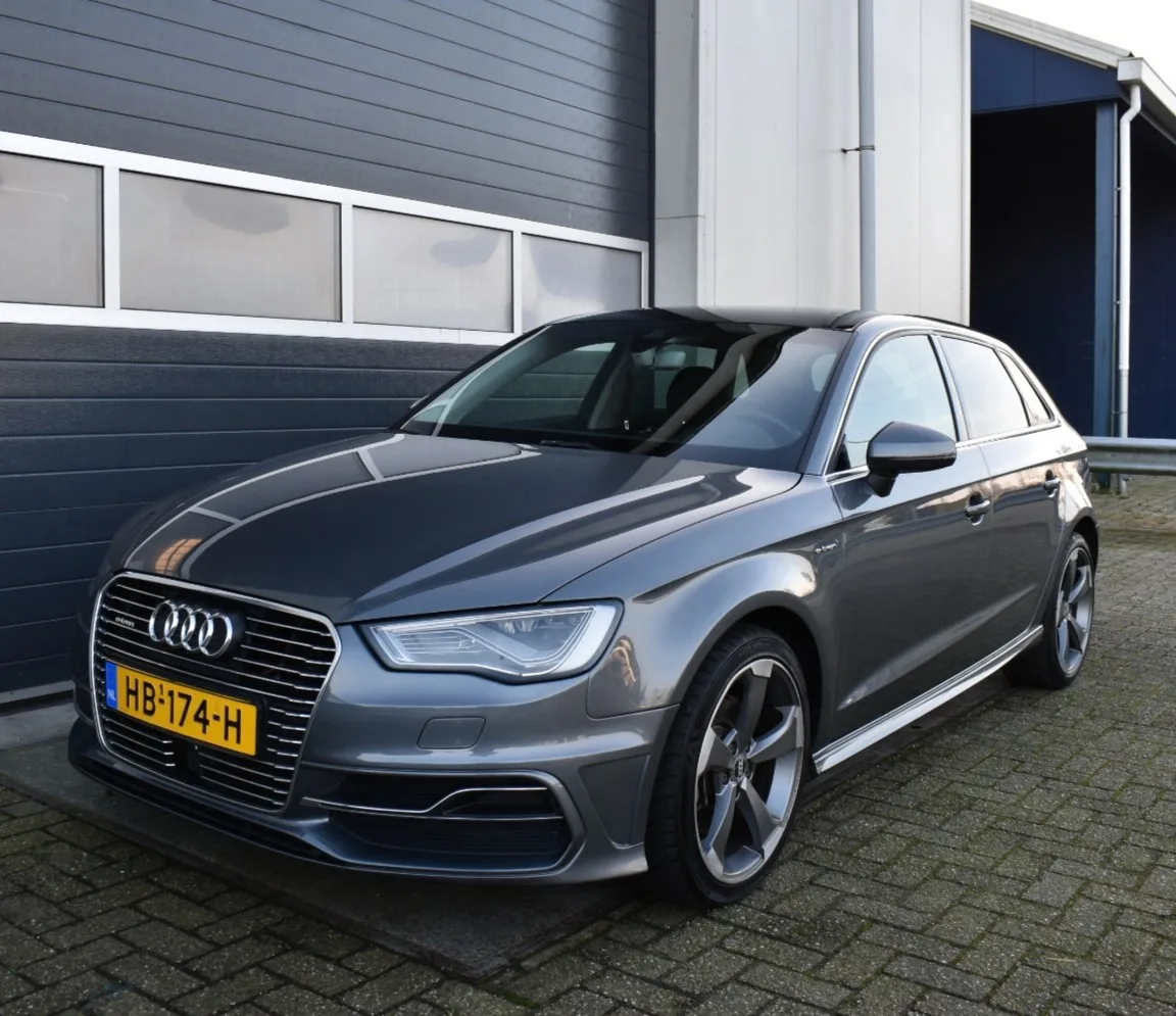 Audi A3 (2015) — foto 1