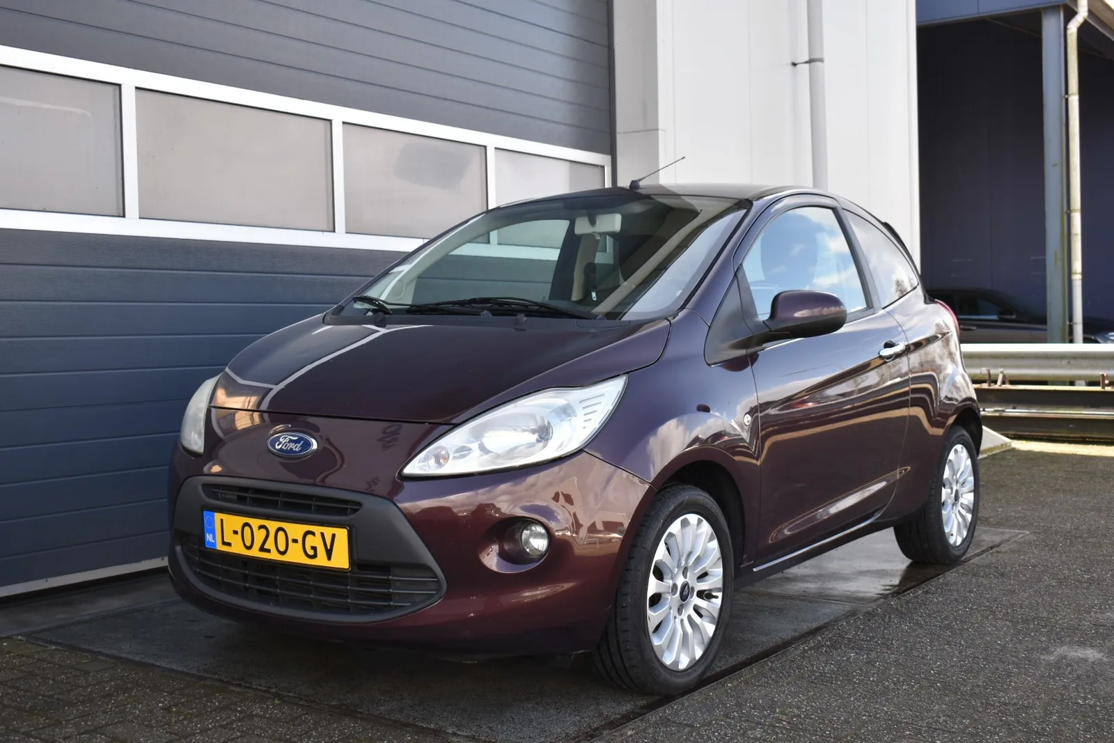 Ford Ka (2010) — foto 1
