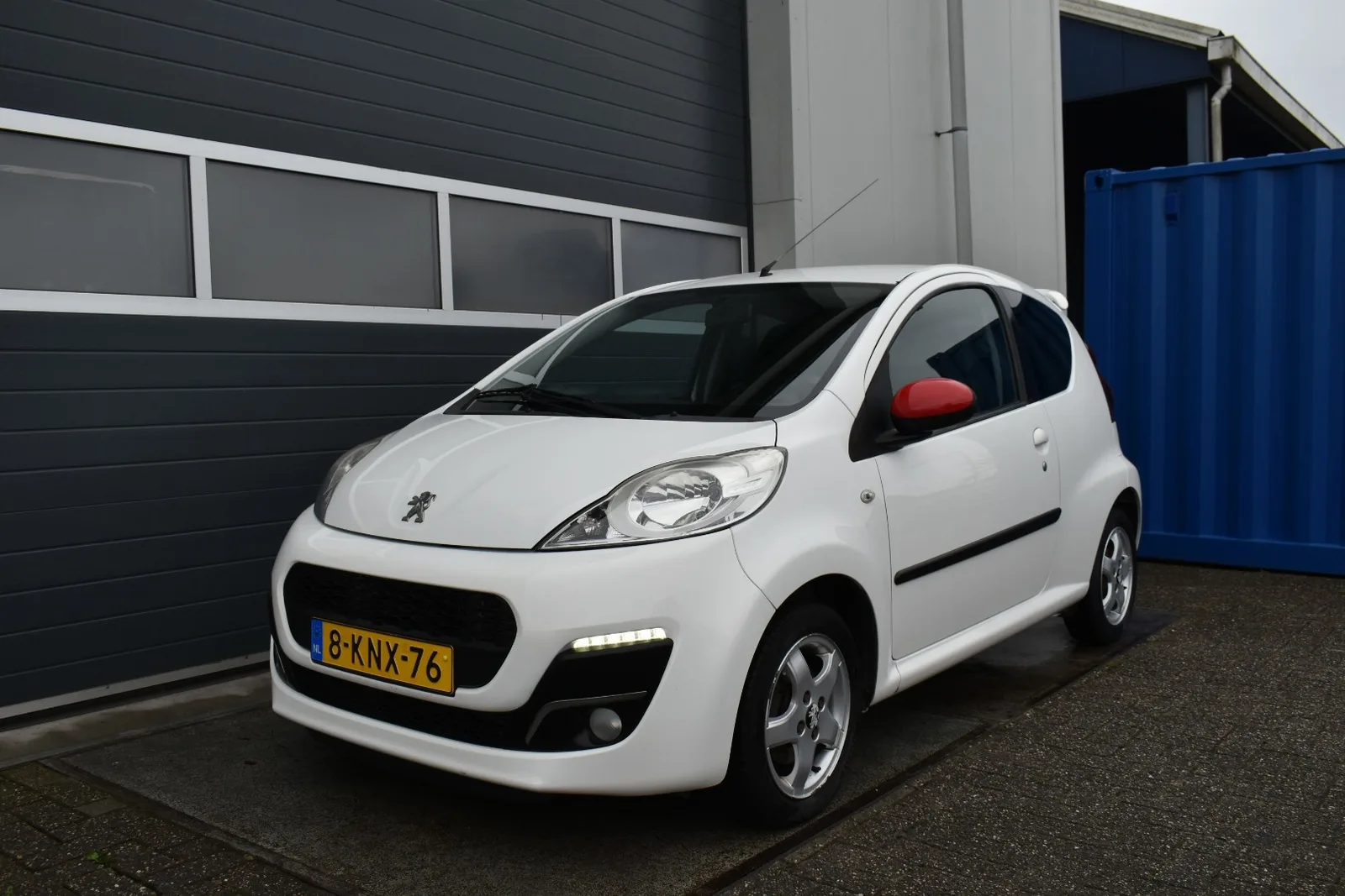 Peugeot 107 (2013) — foto 1