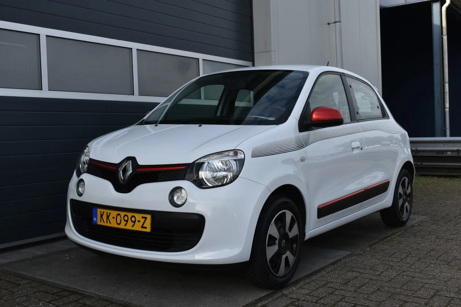 Renault Twingo (2016) — foto 1