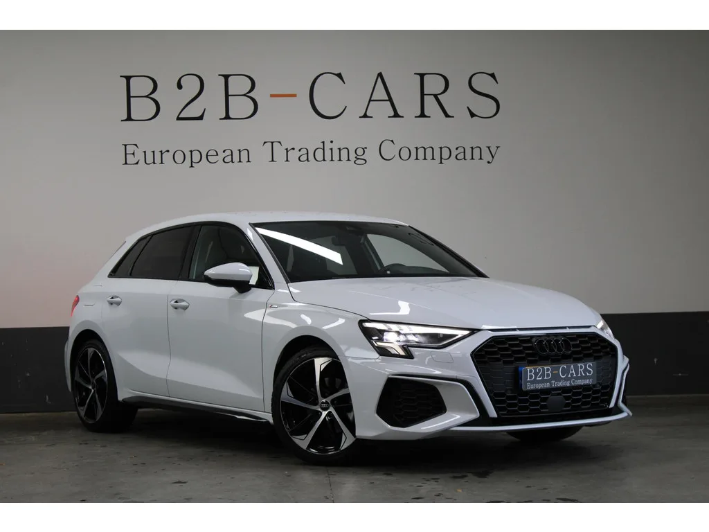 Audi A3 (2023) — foto 1